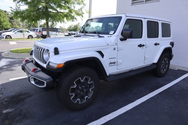 2024 Jeep Wrangler Sahara's photo