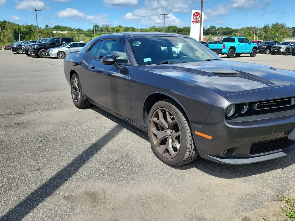 Used 2015 Granite Crystal Metallic Clearcoat Dodge SXT Plus image 3