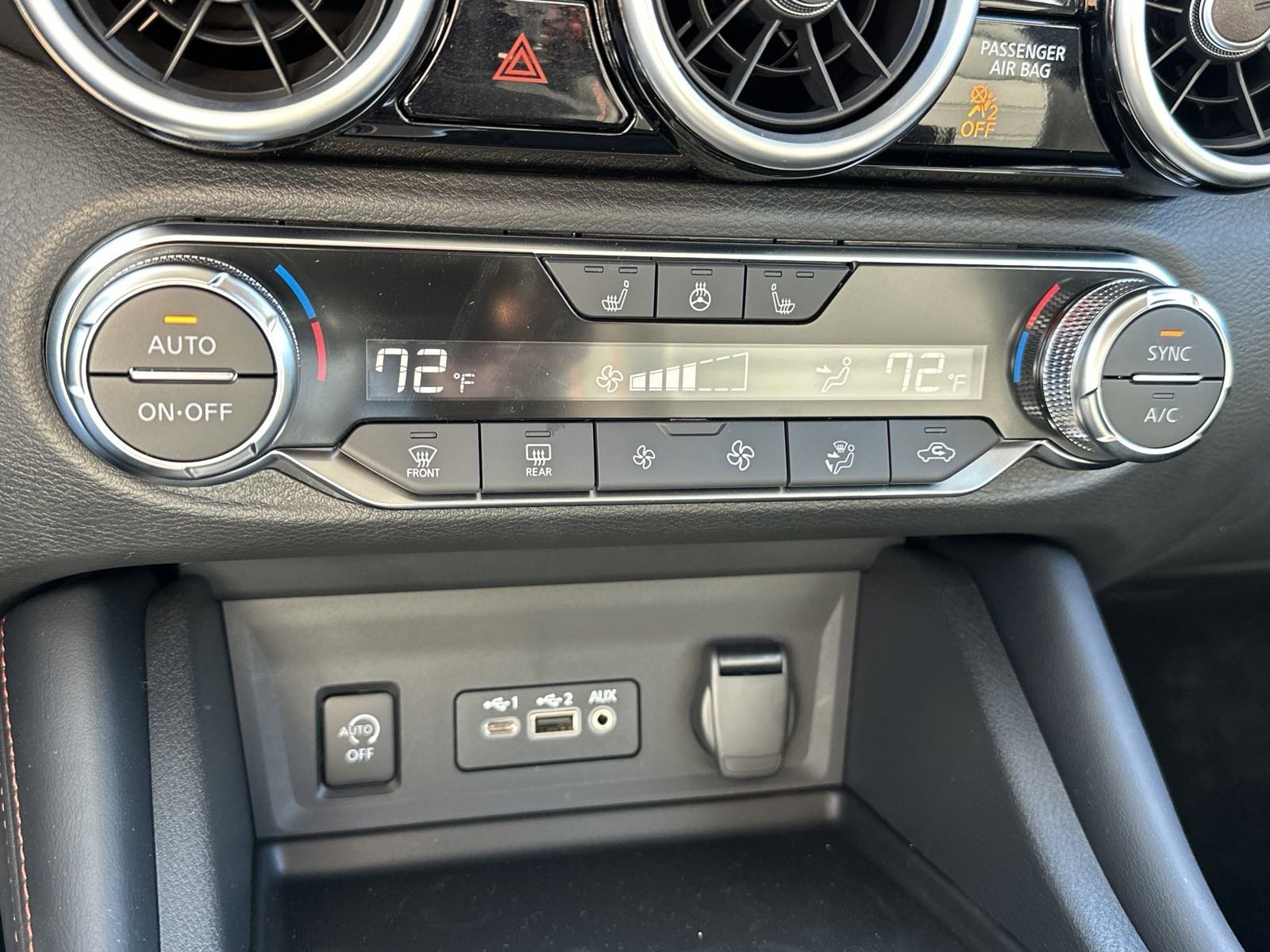 2025 Nissan Sentra SR - Photo 28