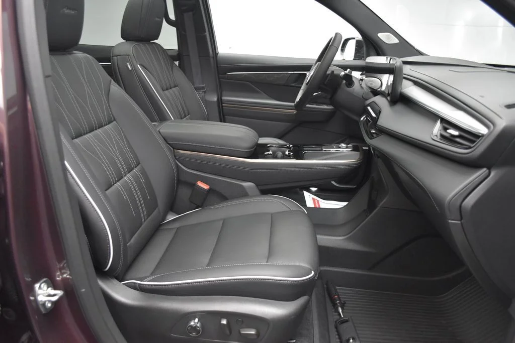 Certified Used 2026 Purple Buick Avenir image 29