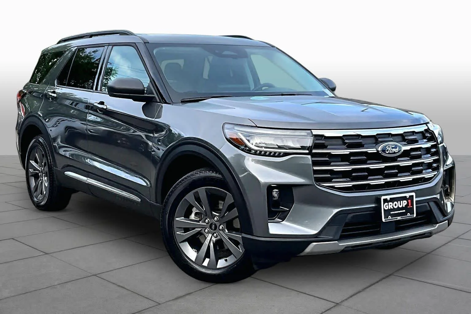 Used 2025 Carbonized Gray Ford Active image 3