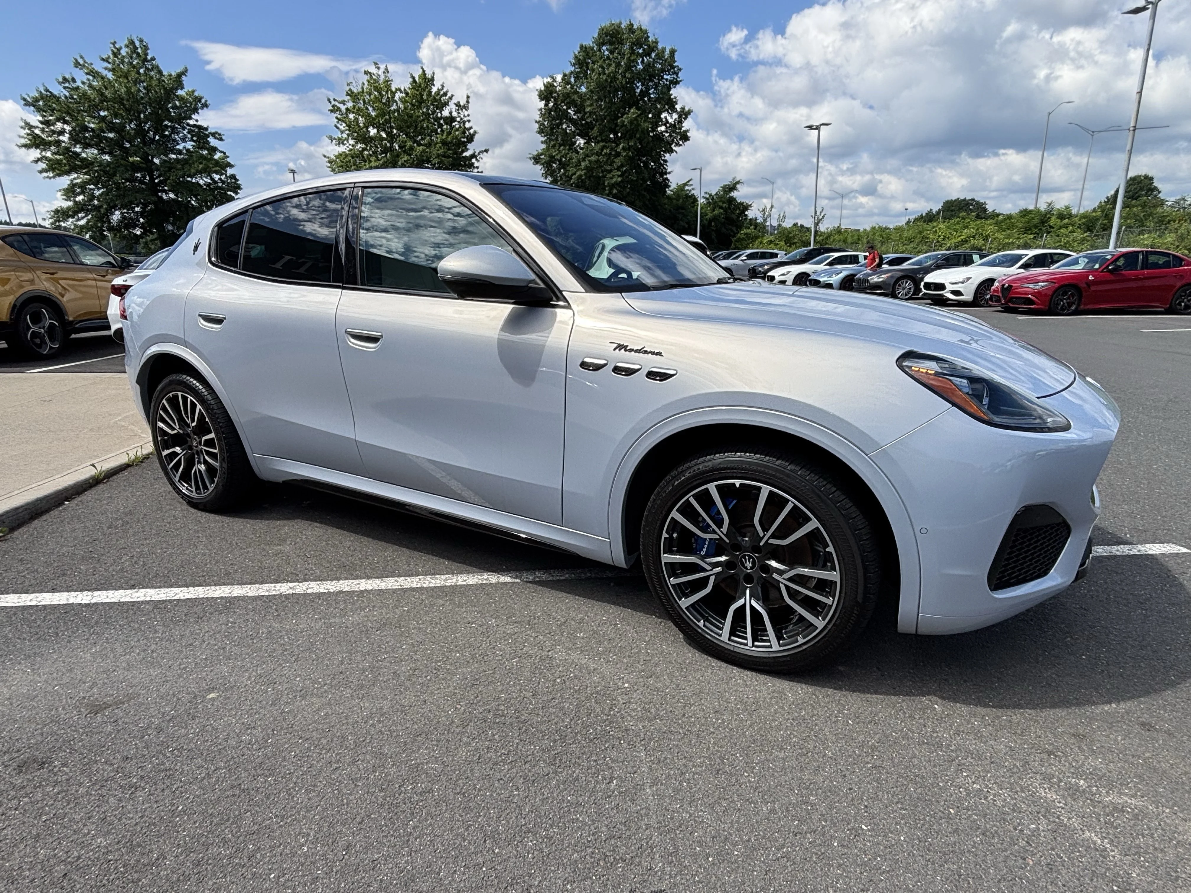 Certified Used 2023 Bianco Astro Metallic Maserati Modena image 11