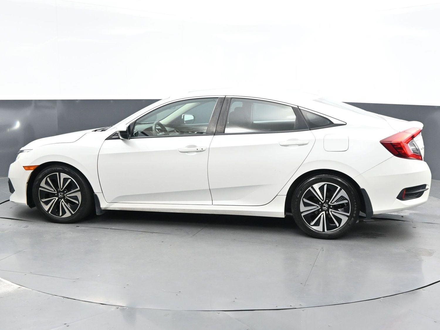 Used 2016 White Orchid Pearl Honda EX-T image 4