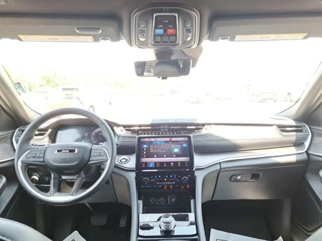 Used 2024 Black Jeep Limited image 27