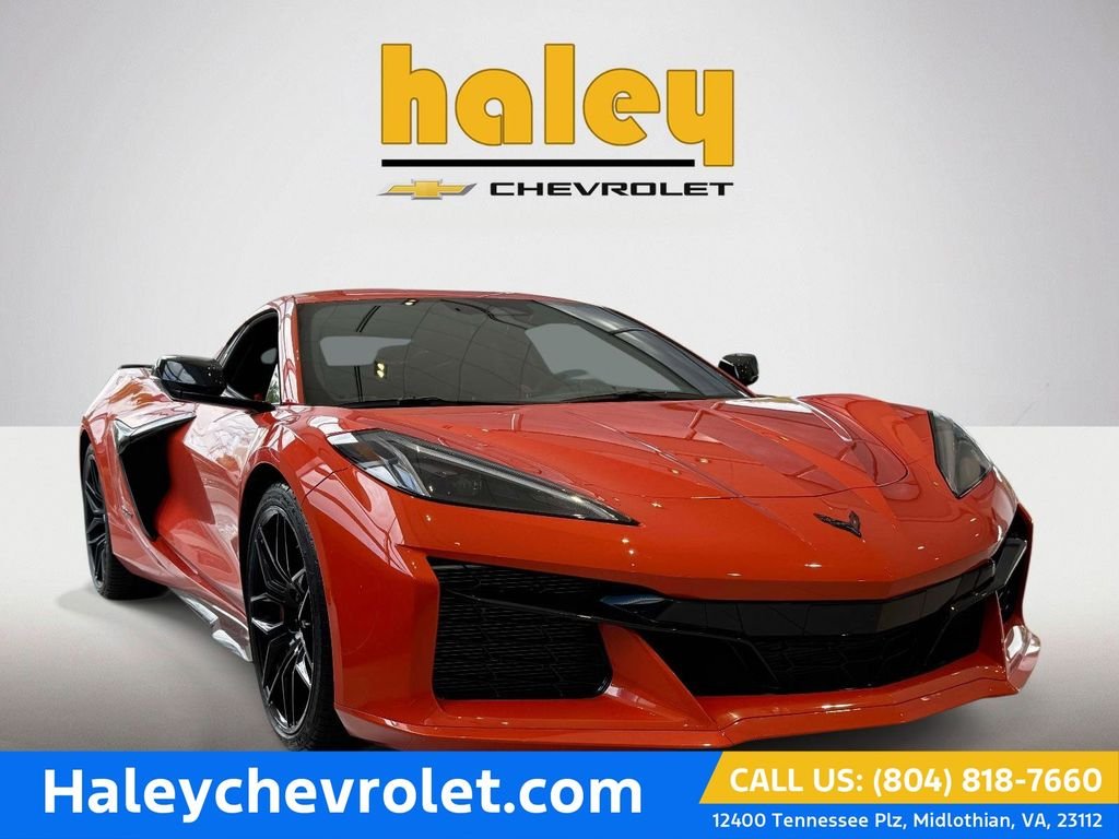 Used 2025 Orange Chevrolet Z06 image 1