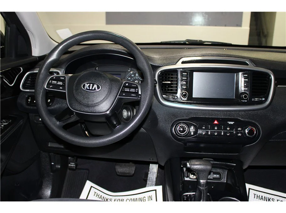 Used 2019 Dragon Brown Kia LX image 15