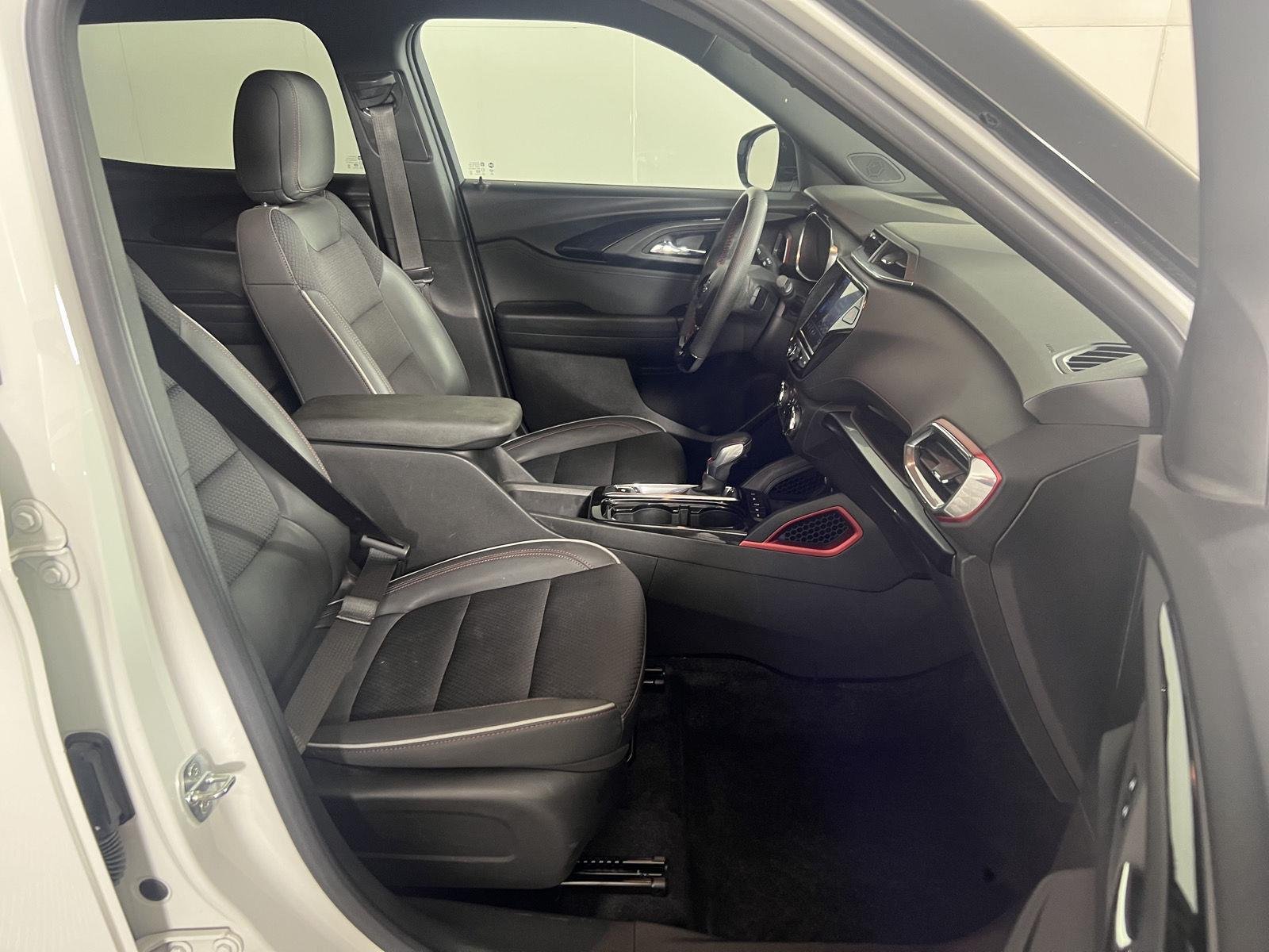 Used 2023 Summit White Chevrolet RS image 10