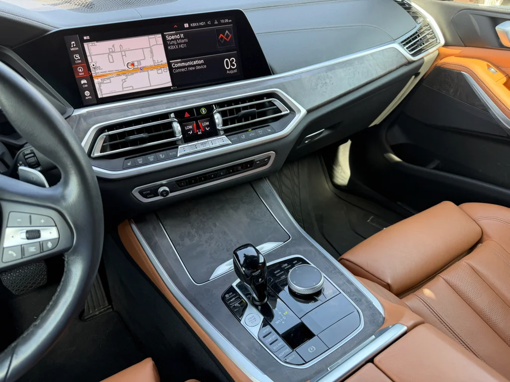 Used 2022 Jet Black BMW sDrive40i image 15