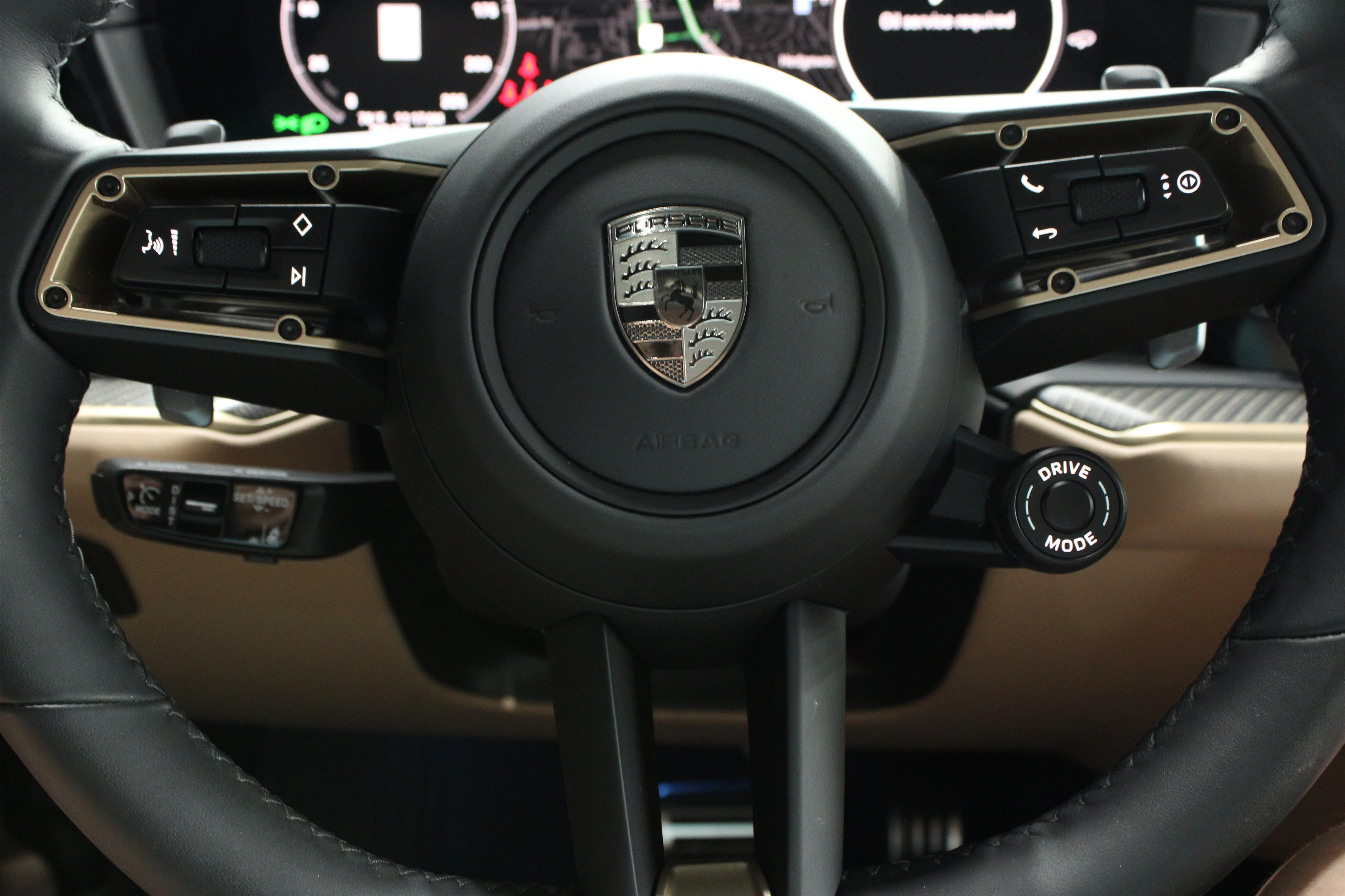 2025 Porsche Cayenne Coup Turbo E-Hybrid - Photo 10