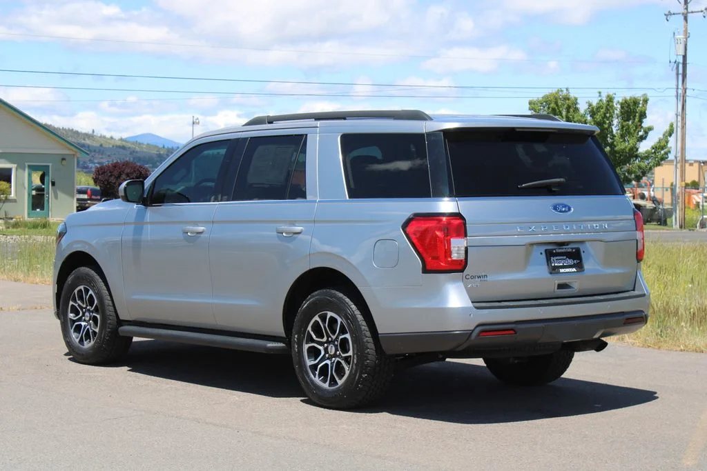 Used 2022 Silver Metallic Ford XLT image 4
