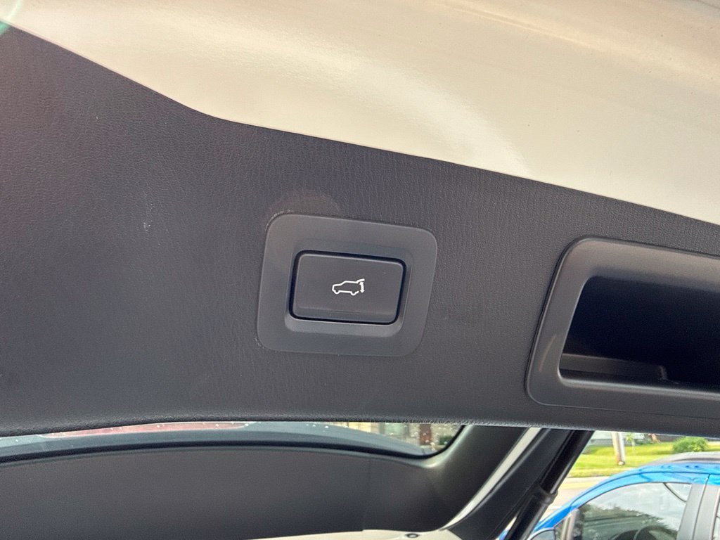 Used 2021 White Mazda Grand Touring Reserve image 14
