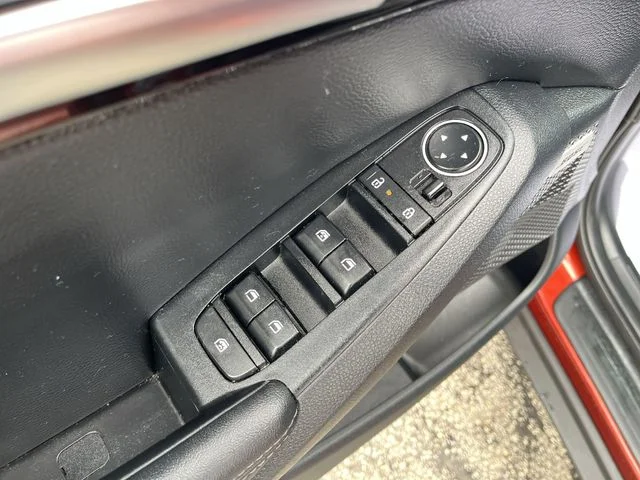 Used 2024 Orange Kia SX image 17