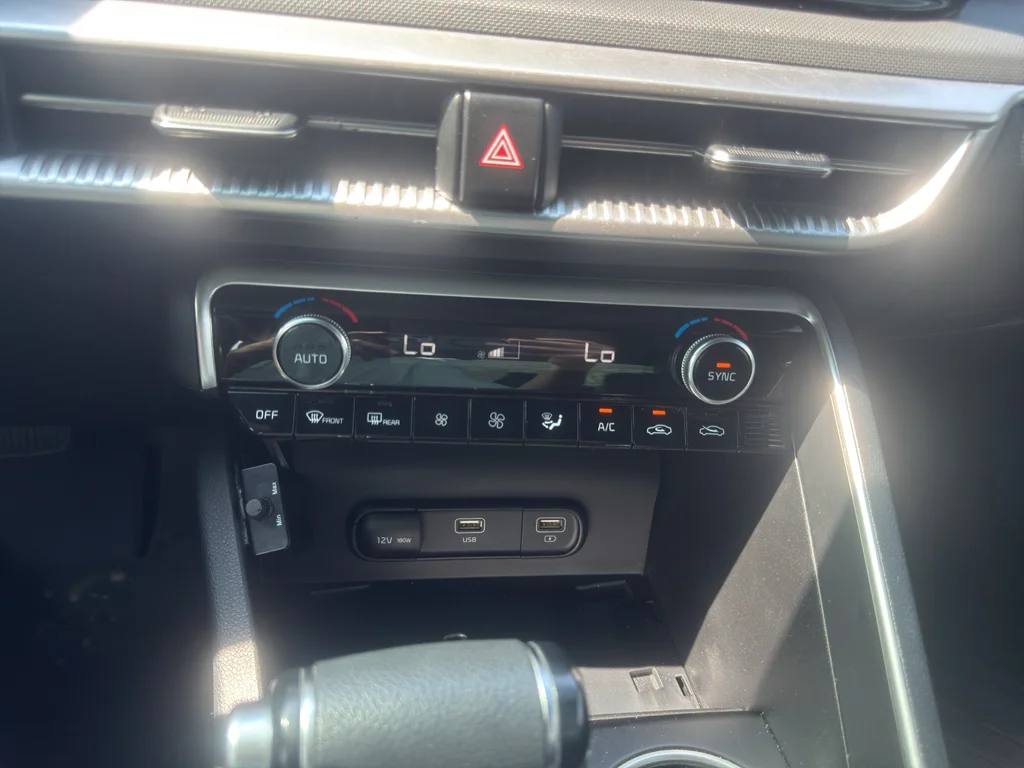 Used 2024 Wolf Gray Kia GT-Line image 16