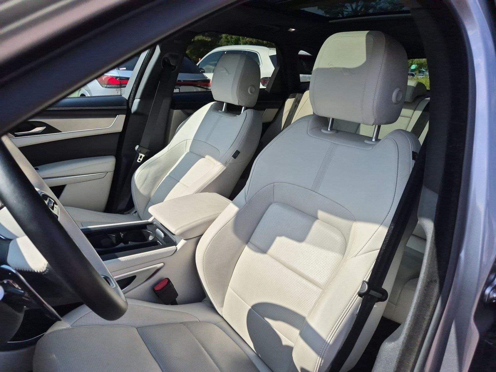 Used 2026 Eiger Grey Metallic Jaguar R-Dynamic S image 18