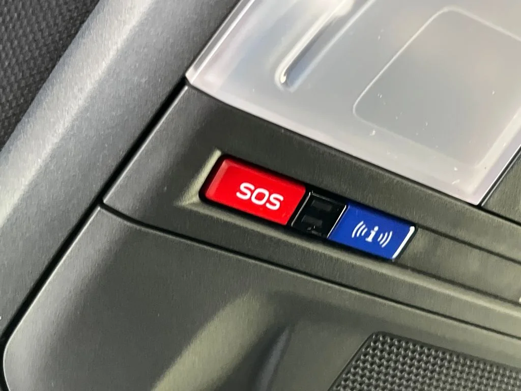New 2026 SAPPHIRE BLUE PEARL Subaru Limited image 33
