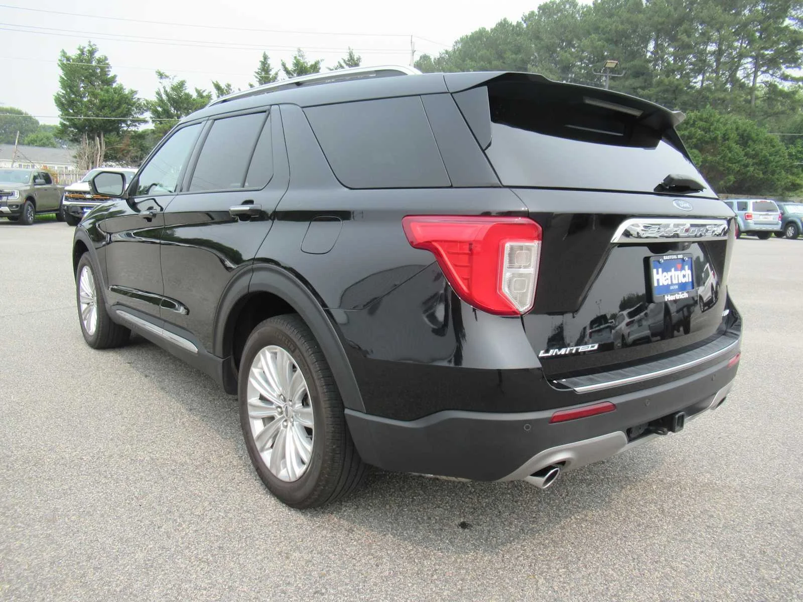 Used 2023 Agate Black Ford Limited image 7
