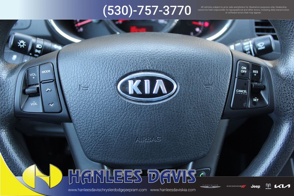 Used 2012 Black Kia LX image 25
