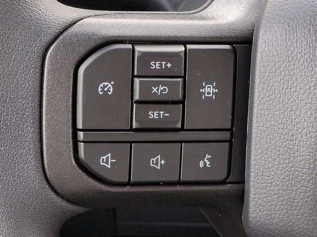 New 2026 White Ford 4X4 CREW CAB XL image 23