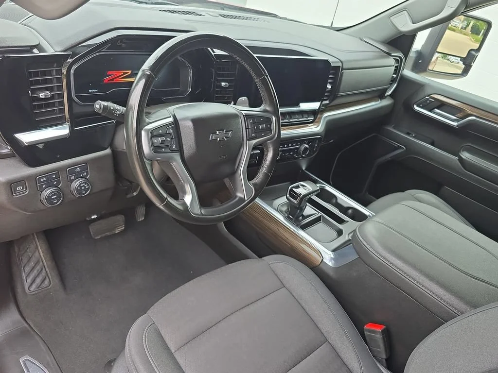 Used 2024 Radiant Red Tintcoat Chevrolet RST image 10