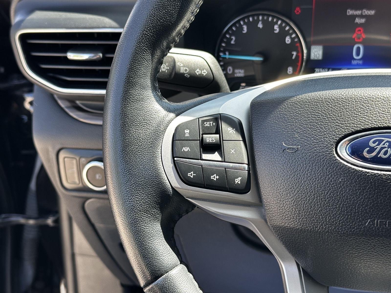 2023 Ford Explorer Limited - Photo 12