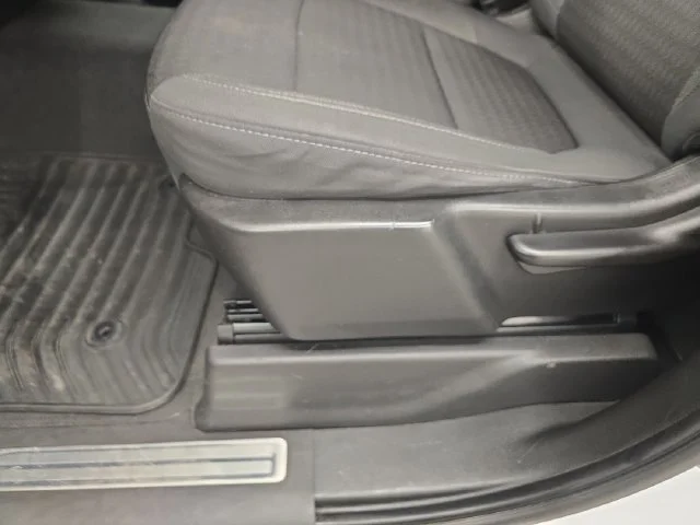 Used 2020 Summit White Chevrolet LT image 33