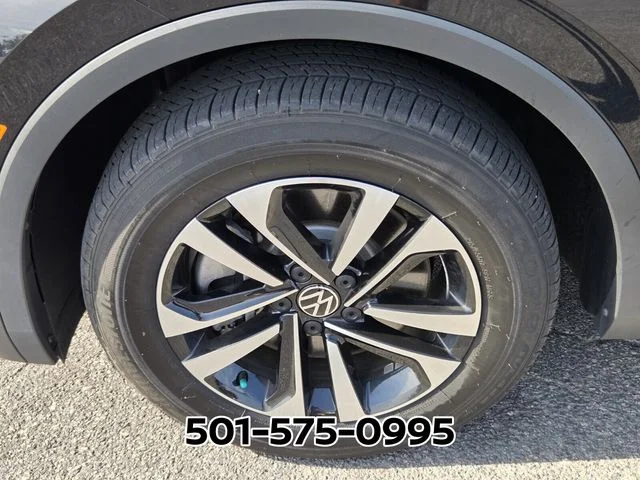 Used 2023  Volkswagen 2.0T S image 20