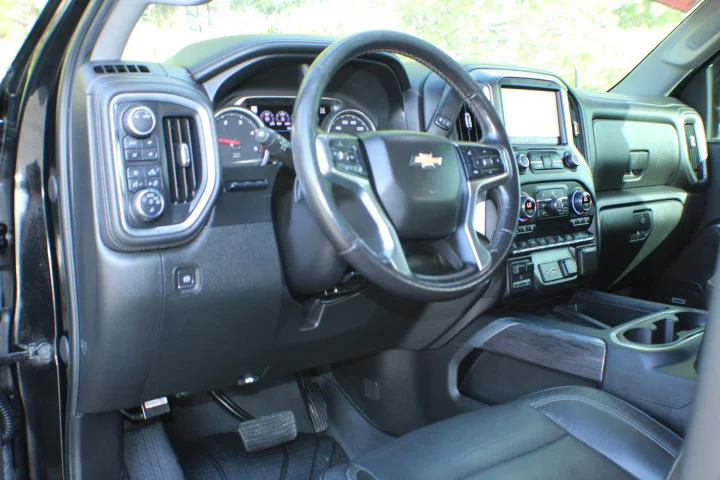 Used 2020 BLACK Chevrolet LTZ image 8