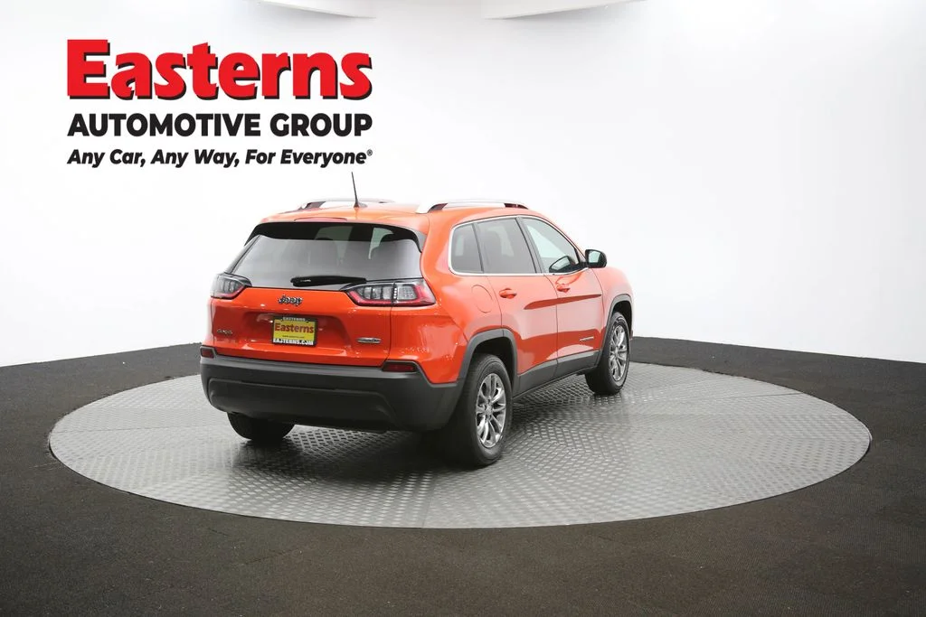 Used 2021 Orange Jeep Latitude Plus image 35