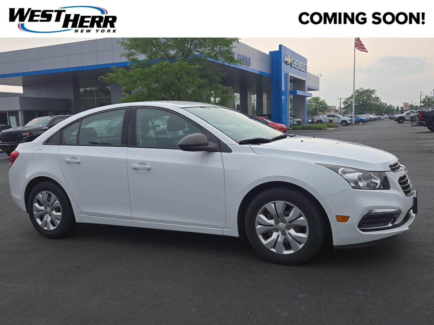 Used 2015 Summit White Chevrolet LS image 1