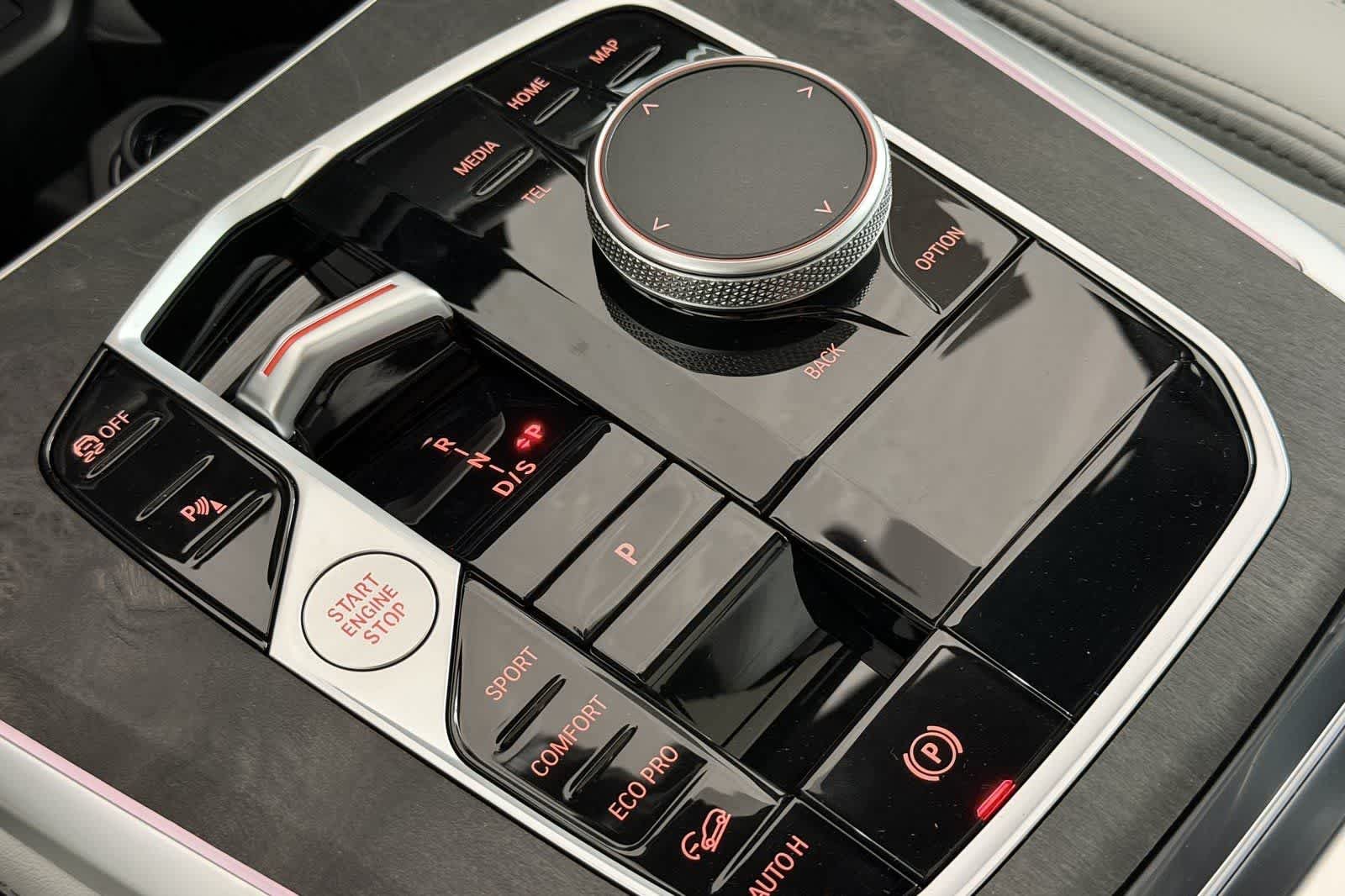 New 2026 Skyscraper Grey Metallic BMW xDrive40i image 22