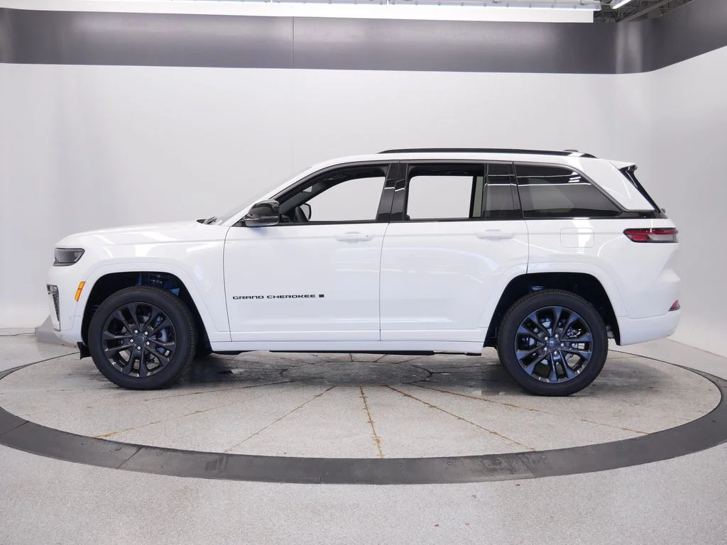 New 2026 Bright White Clearcoat Jeep Limited Reserve image 2