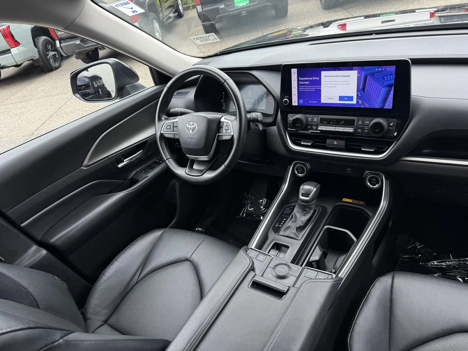 Used 2025 Midnight Black Metallic Toyota XLE image 15