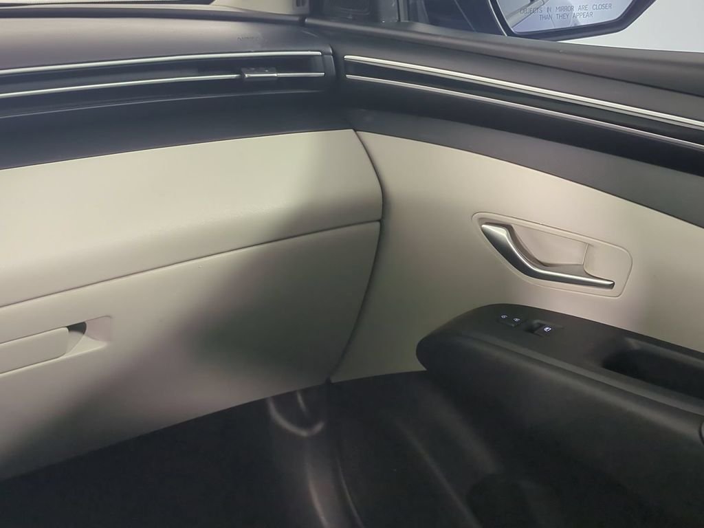 2024 Hyundai Tucson SE - Photo 19