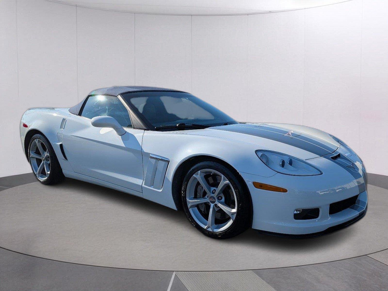 Used 2013 ARCTIC WHITE Chevrolet Grand Sport 4LT image 9