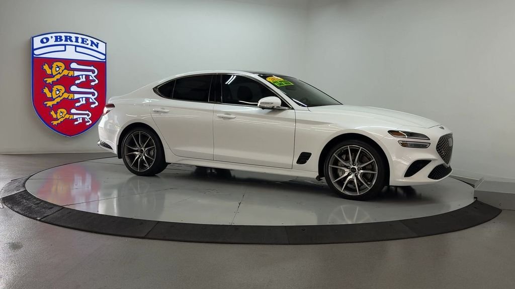 Used 2026 White Genesis 2.5T Prestige image 3