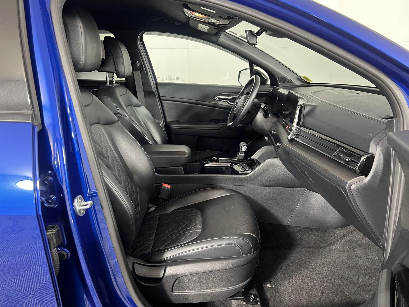 Used 2023 Sapphire Blue Kia X-Line image 21