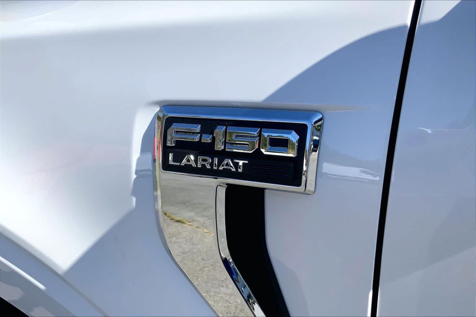New 2026 Star White Metallic Tri-Coat Ford Lariat® image 15
