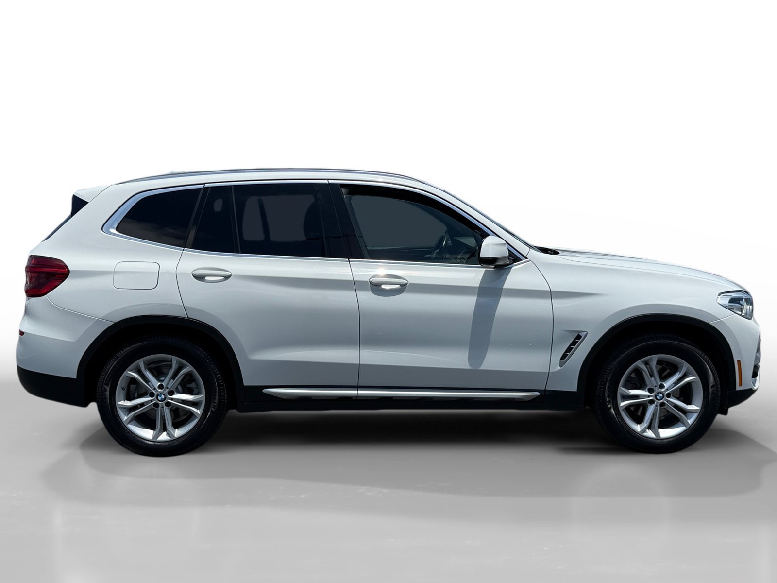 Used 2020 Alpine White BMW sDrive30i image 6