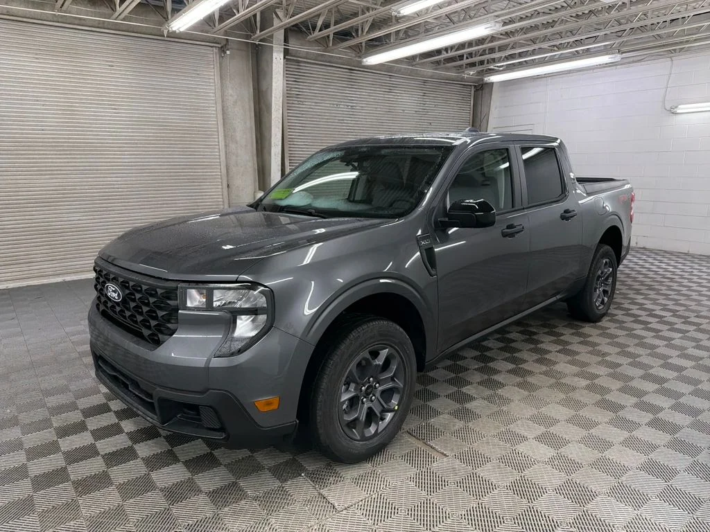 New 2026 Gray Ford XLT image 13