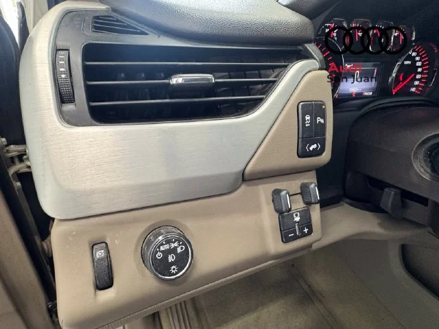 Used 2015 Gold GMC SLE image 33