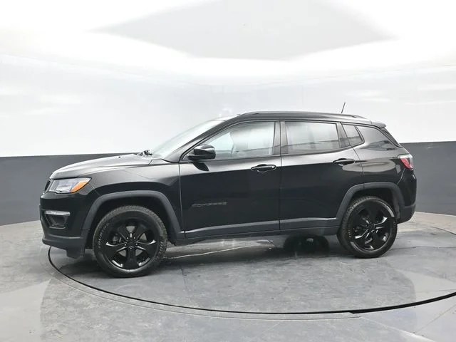 Certified Used 2019 Diamond Black Jeep Latitude image 4