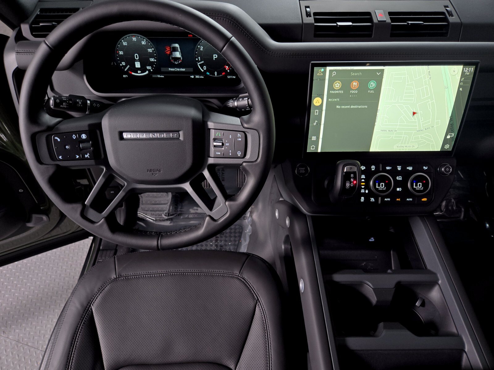 New 2026 Woolstone Green Land Rover X-Dynamic SE image 13