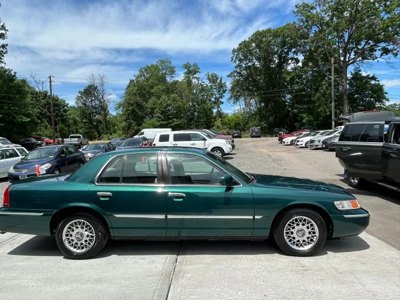 Used 2000 Green Mercury GS Sedan 4D image 10