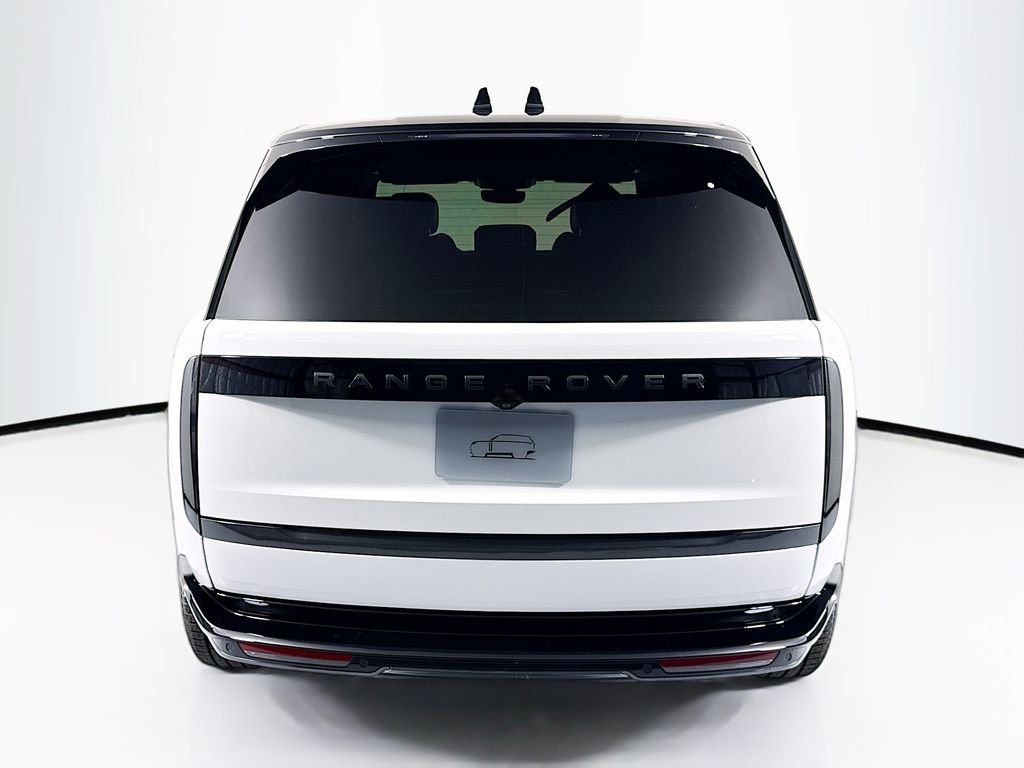 New 2026 Fuji White Land Rover SE image 6