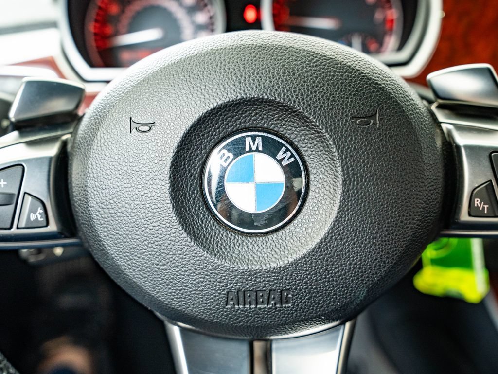 Used 2006 Jet Black BMW 3.0si image 26