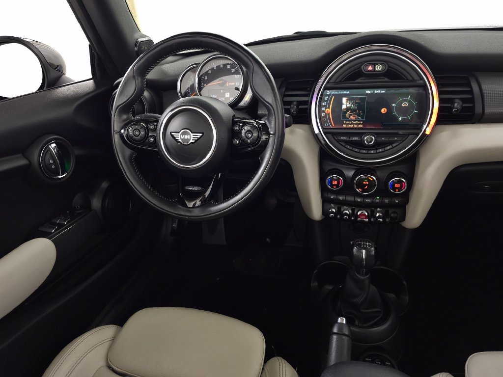 Used 2019 Blue Metallic MINI Iconic image 15