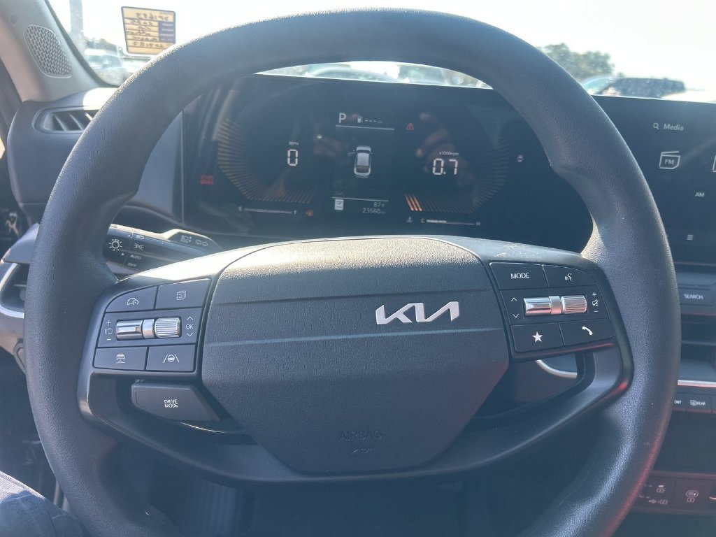 Used 2025 Black Kia LXS image 15