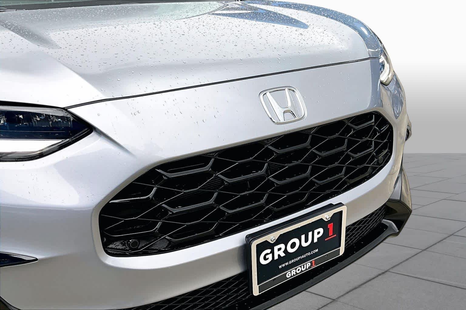 Used 2027 Solar Silver Metallic Honda EX-L image 30