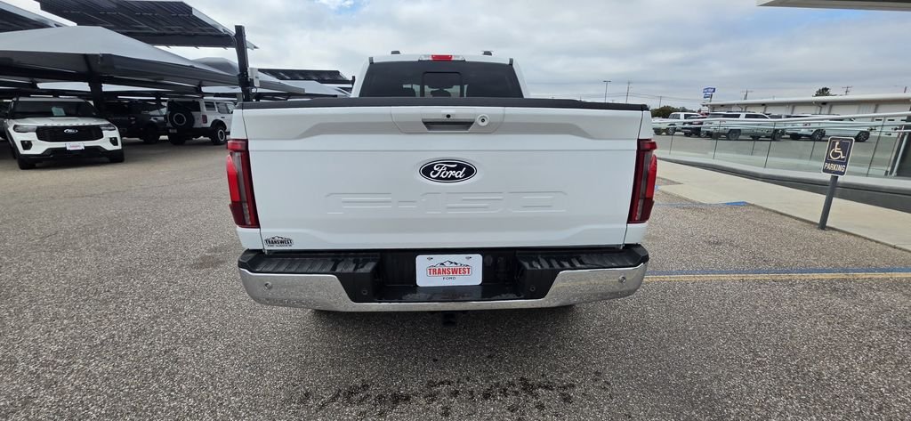 Used 2024 Oxford White Ford Lariat image 8