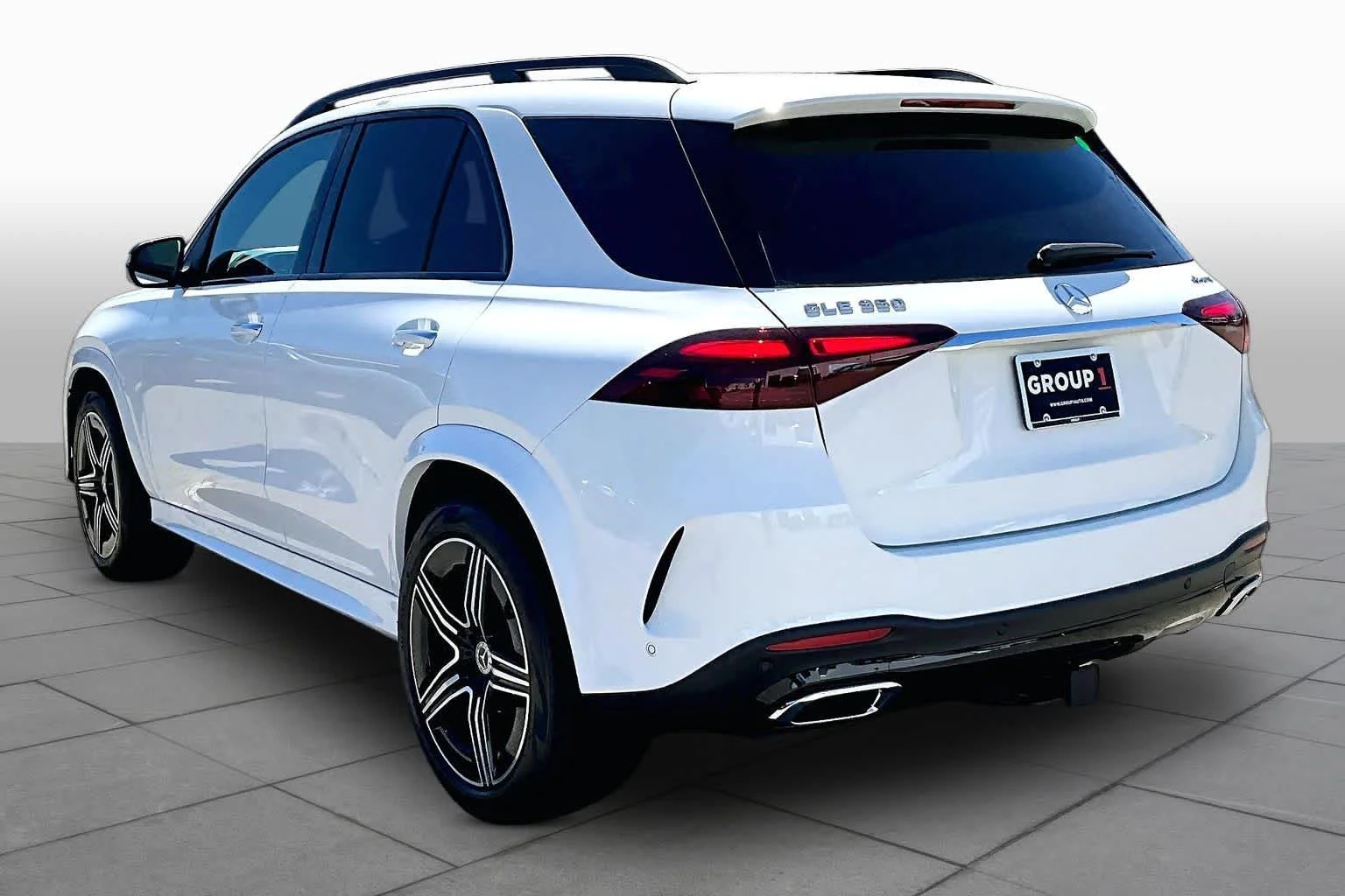 New 2026 Polar White Mercedes-Benz GLE 350 image 4